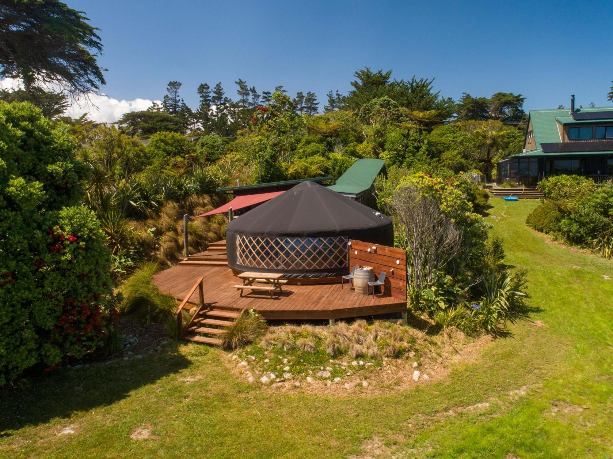 Hotel The Hole In The Rock Yurt à Cape Foulwind Extérieur photo